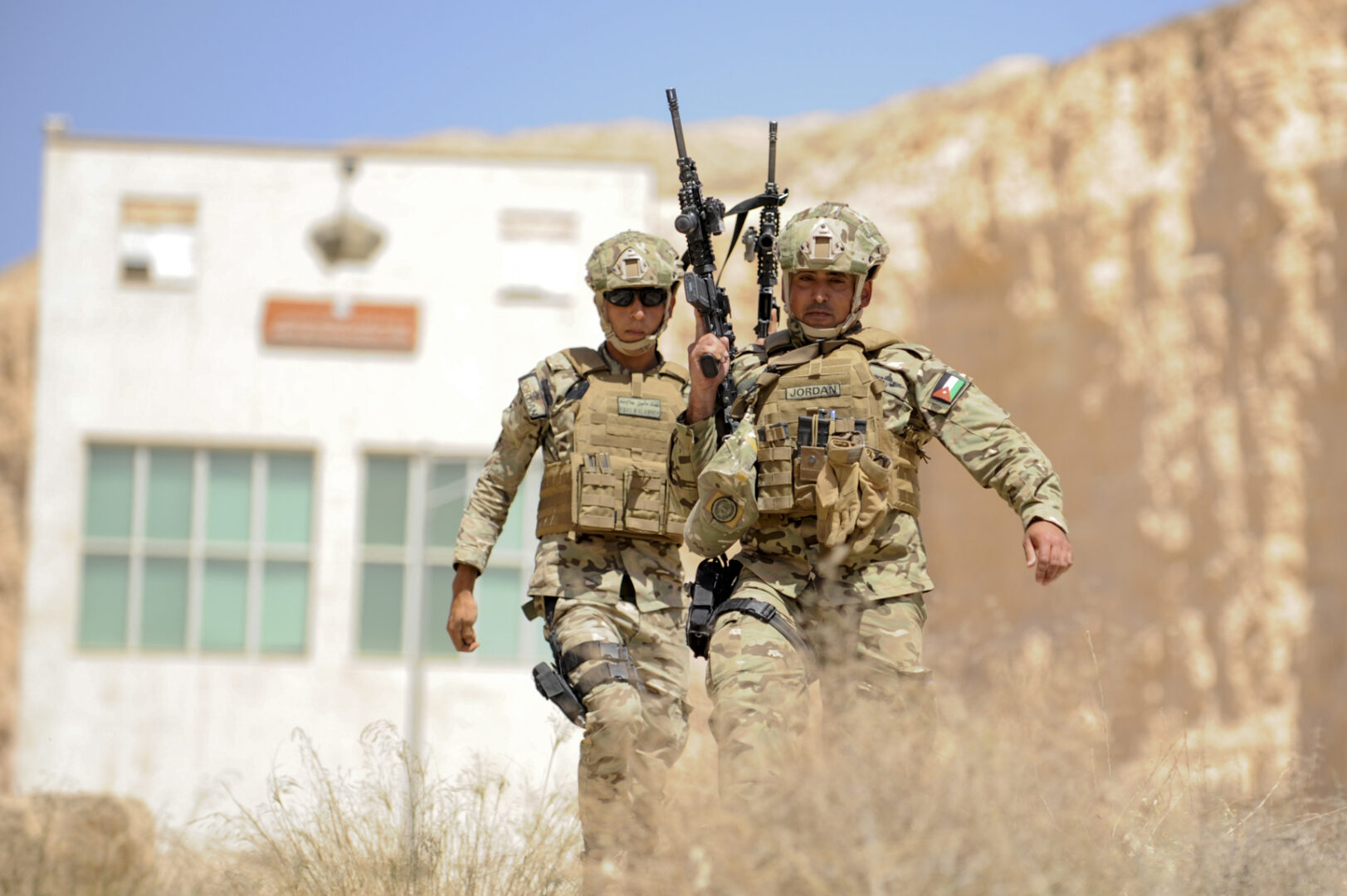 AMMAN, Jordan (May 8, 2017) Soldiers assigned to Jordanian Armed Forces Special Task Force 101, participating in small unit tactics, clear the perimeter during drill at the King Abdullah II Special Operations Training Center, as part of Exercise Eager Lion. Eager Lion is an annual U.S. Central Command exercise in Jordan designed to strengthen military-to-military relationships between the U.S., Jordan and other international partners. This year's iteration is comprised of about 7,200 military personnel from more than 20 nations that will respond to scenarios involving border security, command and control, cyber defense and battlespace management. (U.S. Navy photo by Mass Communication Specialist 1st Class Matthew Cole/Released) 170508-N-ER662-079